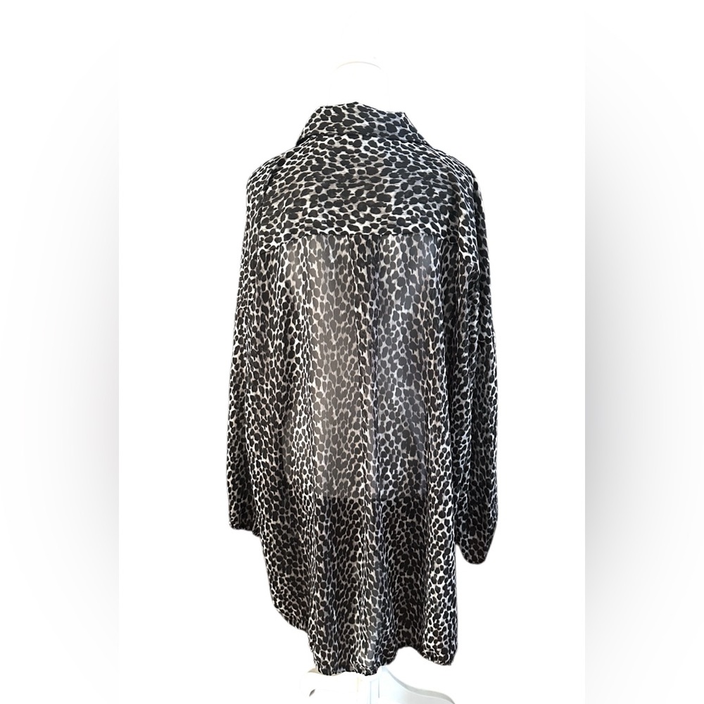 Torrid Animal‎ Print Sheer Oversized Blouse Womens 18/20 - Picture 4 of 7